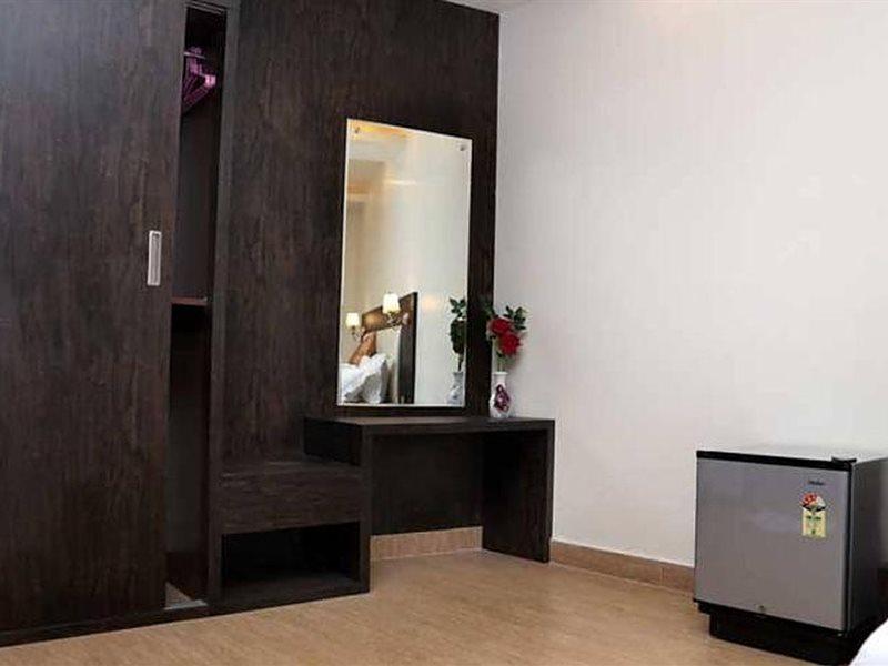 Hotel Vinayak Lifestyle Hotels Lucknow Exterior foto