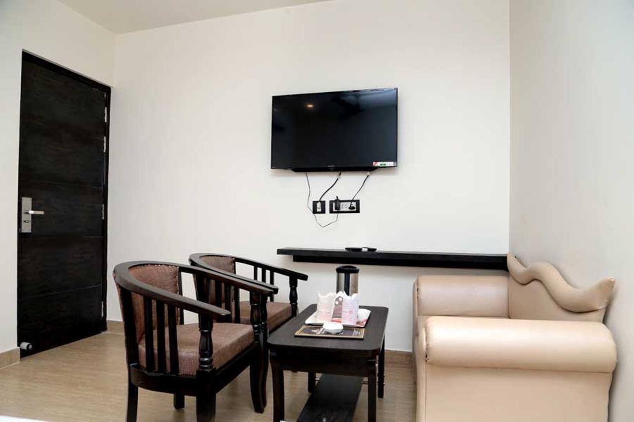 Hotel Vinayak Lifestyle Hotels Lucknow Exterior foto