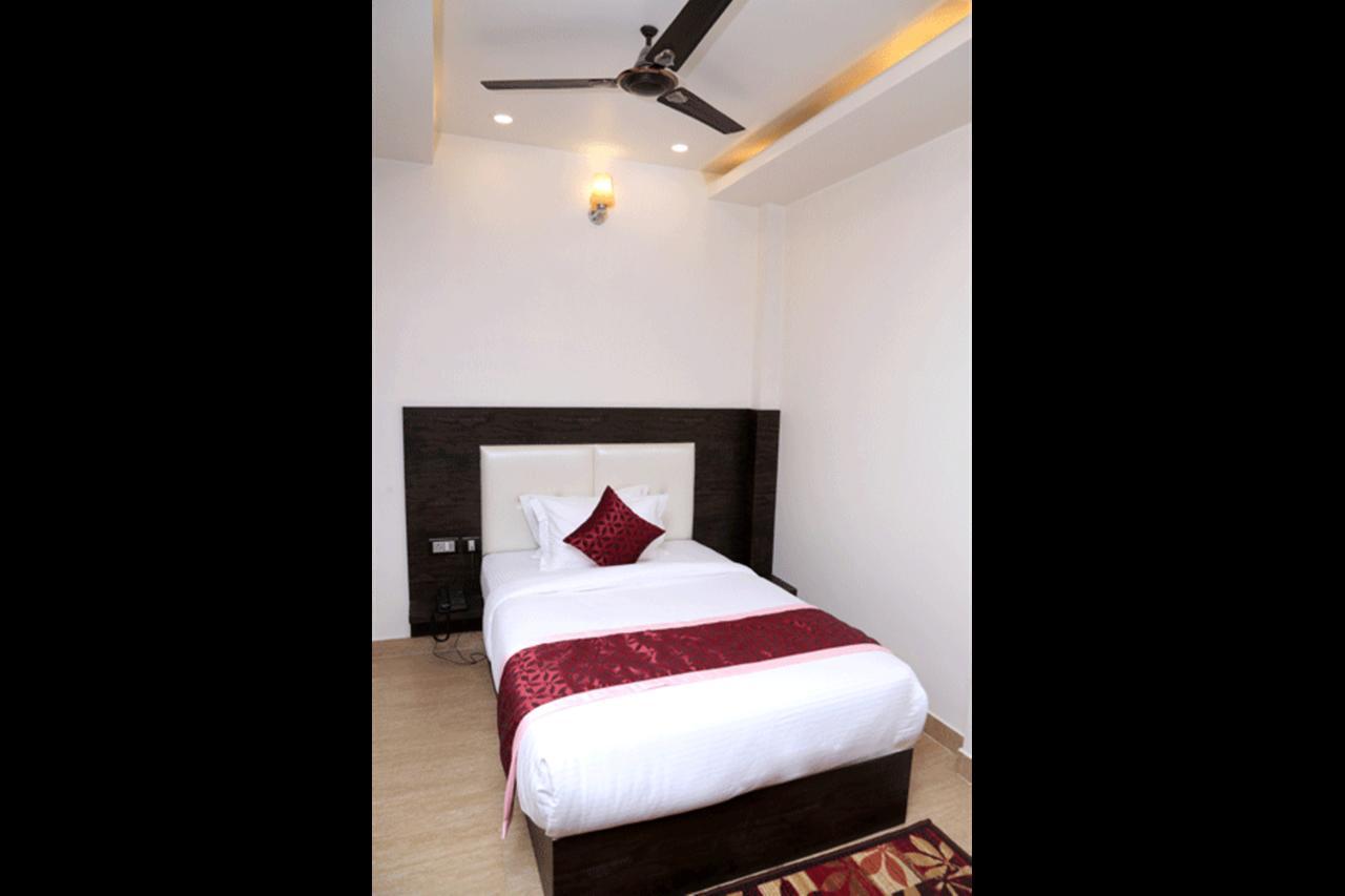 Hotel Vinayak Lifestyle Hotels Lucknow Exterior foto