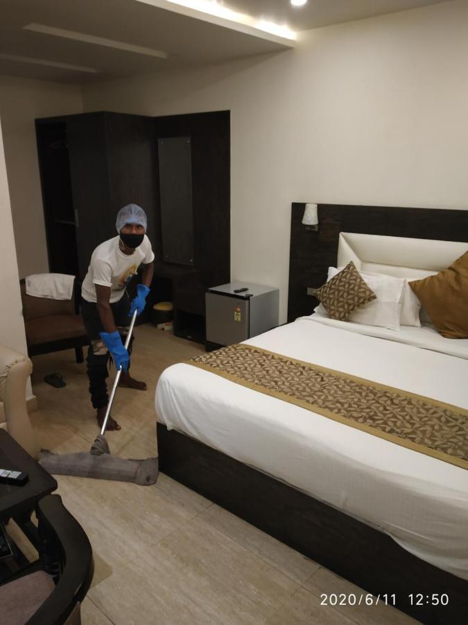 Hotel Vinayak Lifestyle Hotels Lucknow Exterior foto