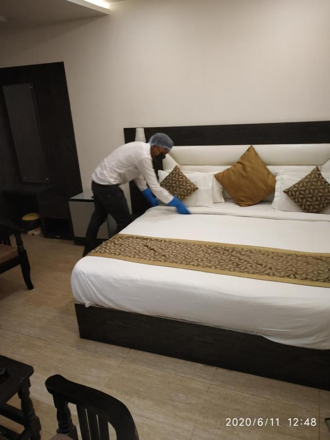 Hotel Vinayak Lifestyle Hotels Lucknow Exterior foto